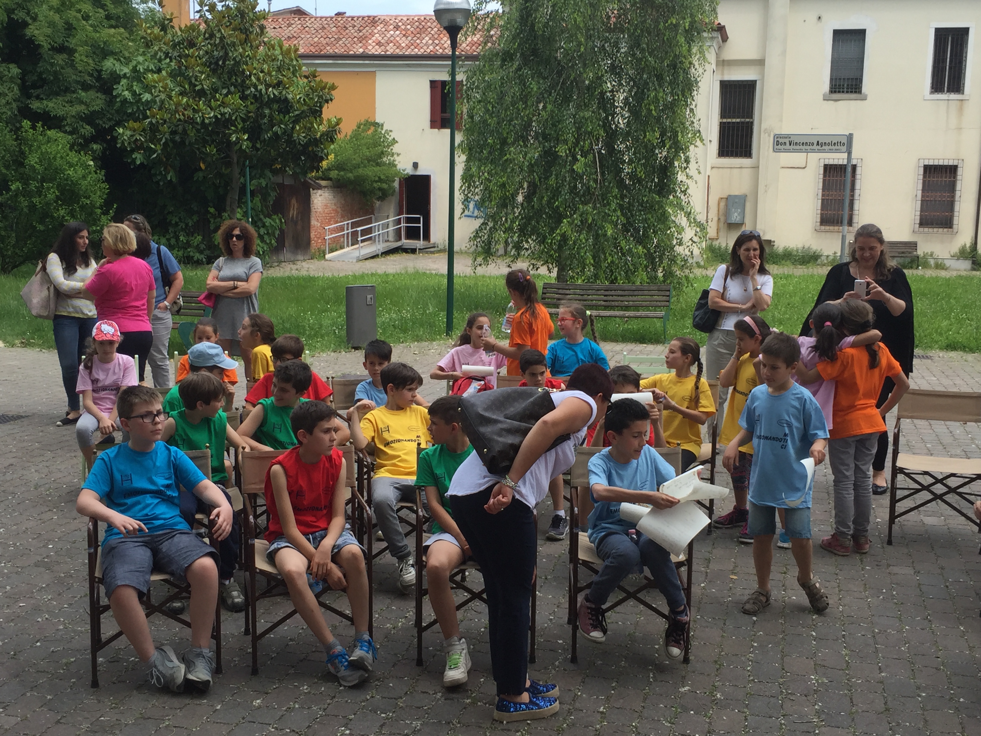 alunni e genitori all'incontro